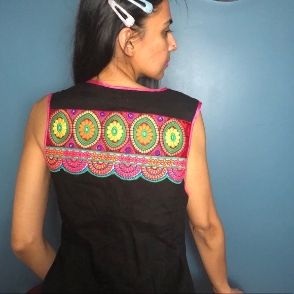 NWOT linen plunge vest - Picture 6 of 6